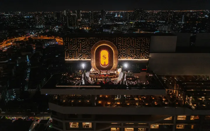SIN Rooftop Bar at Avani+ Riverside Bangkok Hotel