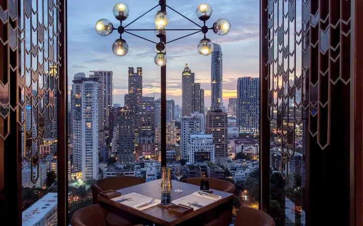 CHAR Rooftop Bar at Hotel Indigo Bangkok Wireless Road