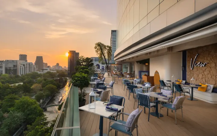 View Rooftop Bar at Novotel Bangkok Platinum Pratunam