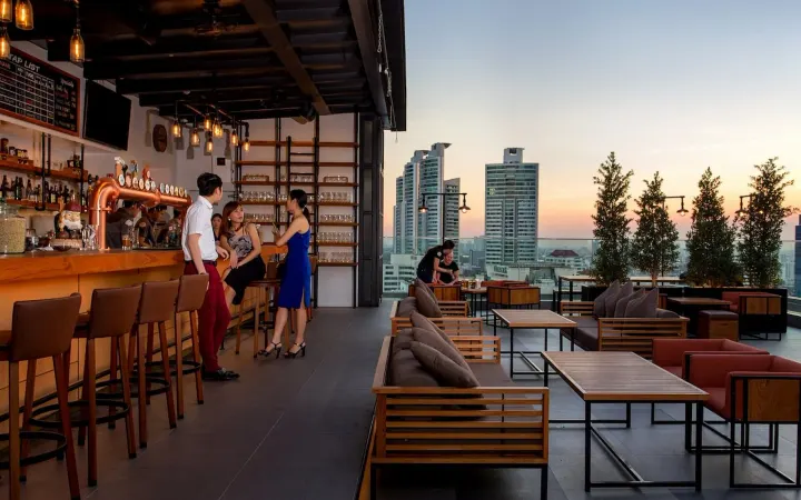 Brewski Rooftop Craft Beer Bar at Radisson Blu Plaza Bangkok