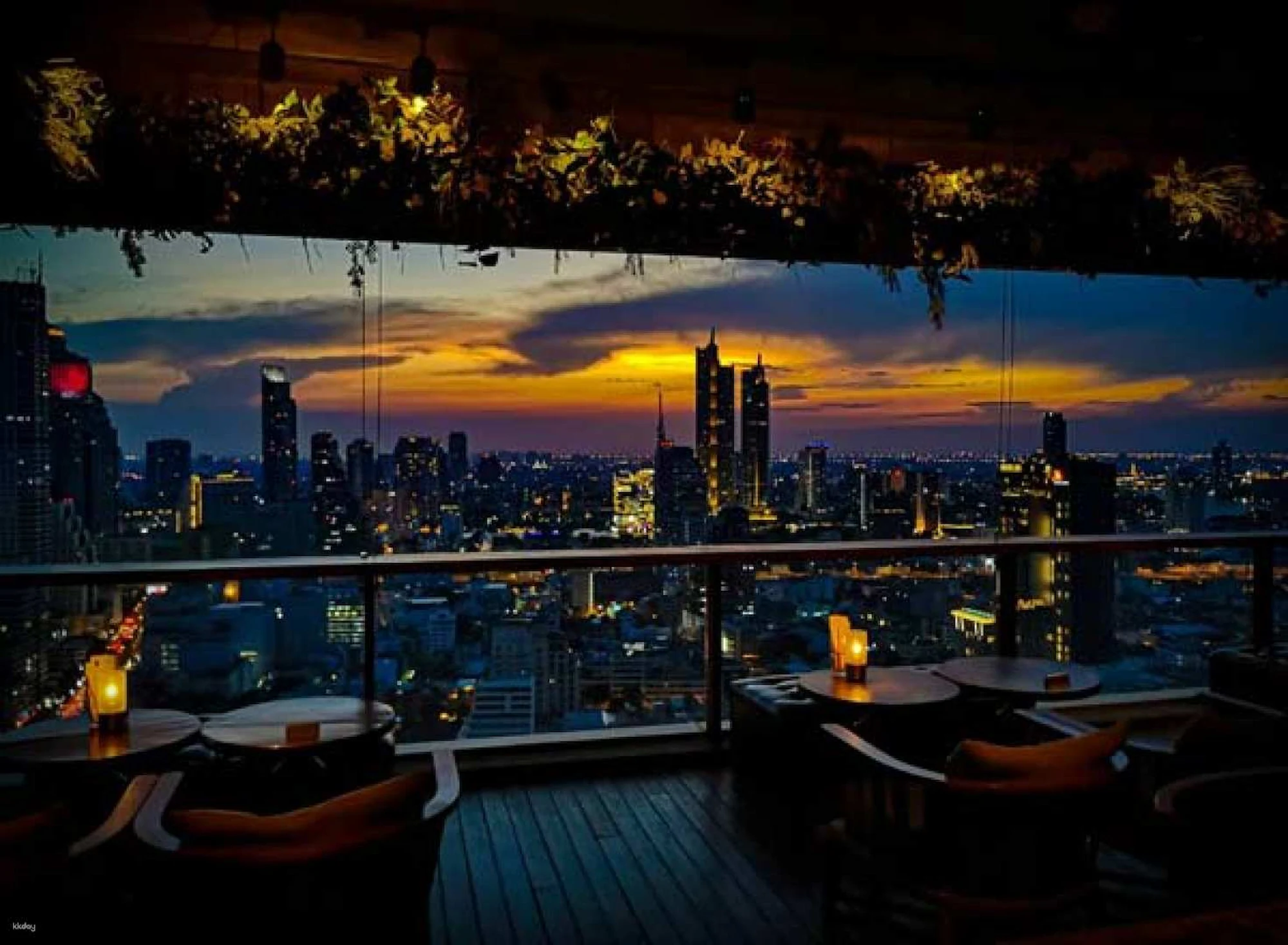 Scarlett Wine Bar & Restaurant